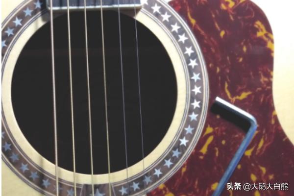 吉他变调夹评测：这 4 款让你轻松切换调式！